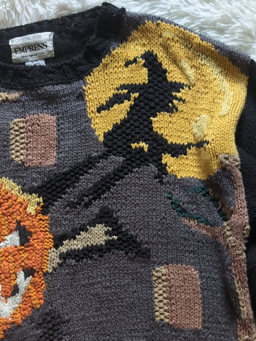 80s Vintage Crystal Kobe Halloween Jack-o'-lanterns & Flying Witch Knit Sweater - Picture 3 of 11